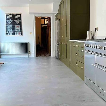 Luxury City Centre Townhouse - Sleeps 6 Chester Eksteriør bilde