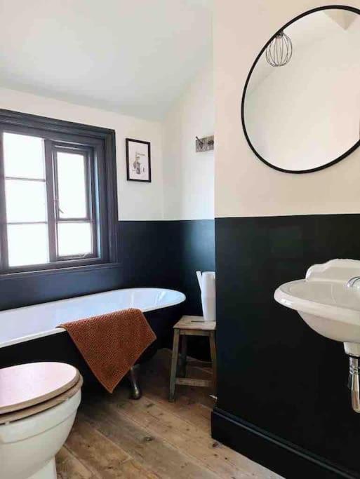 Luxury City Centre Townhouse - Sleeps 6 Chester Eksteriør bilde