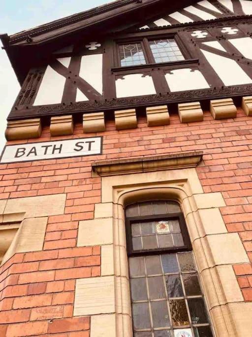 Luxury City Centre Townhouse - Sleeps 6 Chester Eksteriør bilde